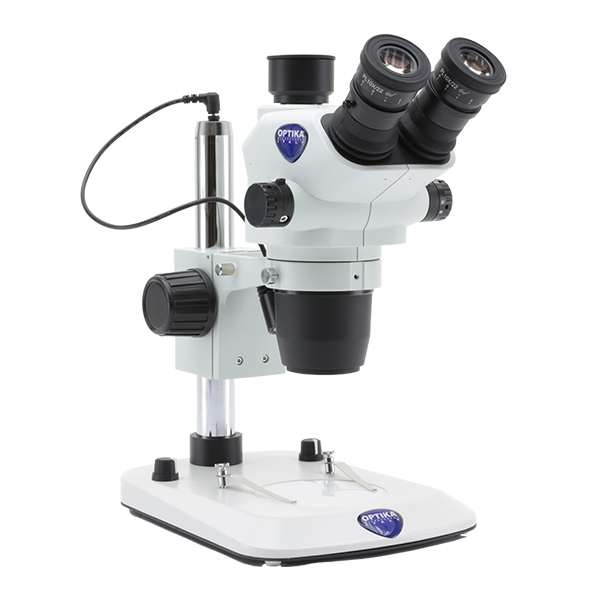 Mikroskop trinokularowy na statywie do pracy w świetle odbitym i przechodzącym